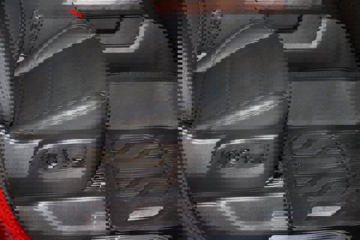 Used 2025 GMC Sierra 3500 SLT w/ SLT Premium Package image 73