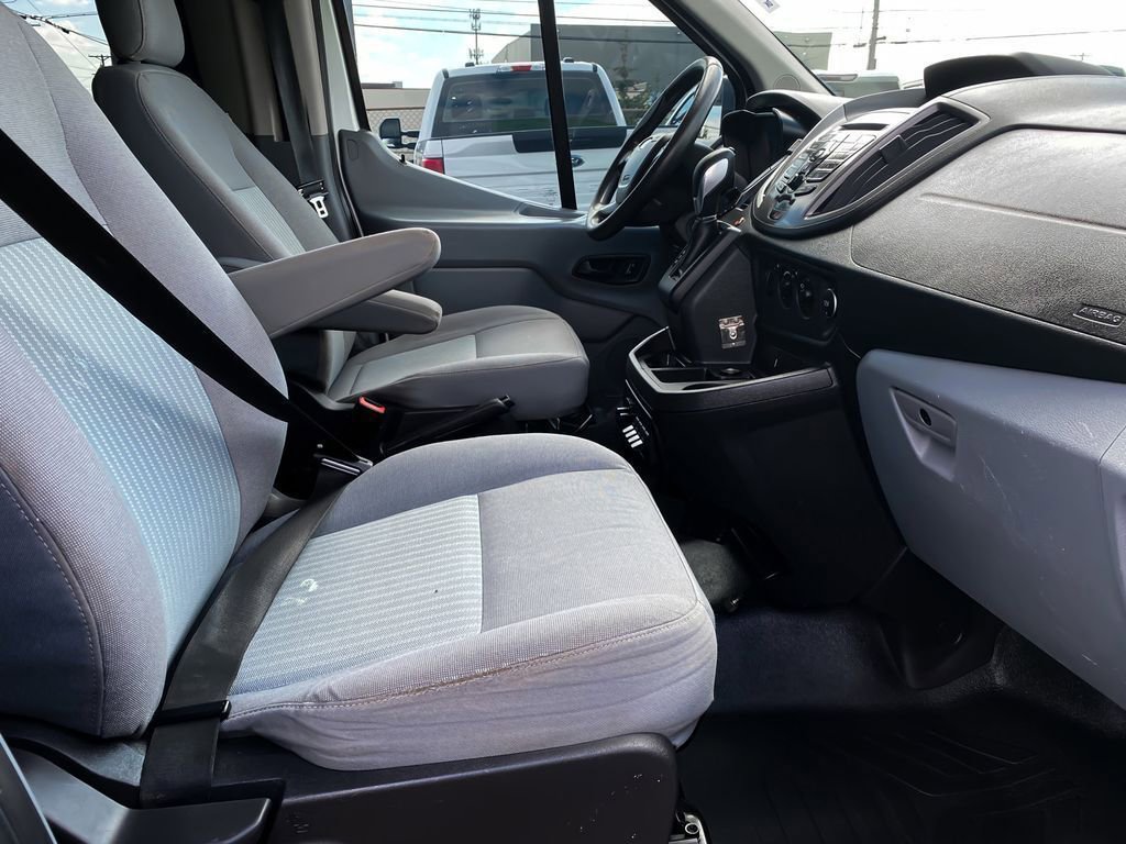 Used 2018 Ford Transit 150 XLT image 16