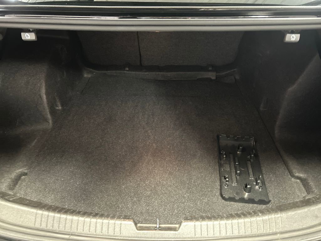 Used 2024 Chevrolet Malibu LT image 24