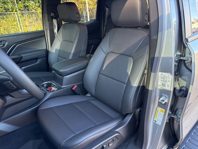 Used 2025 GMC Canyon Elevation w/ Convenience Package image 10