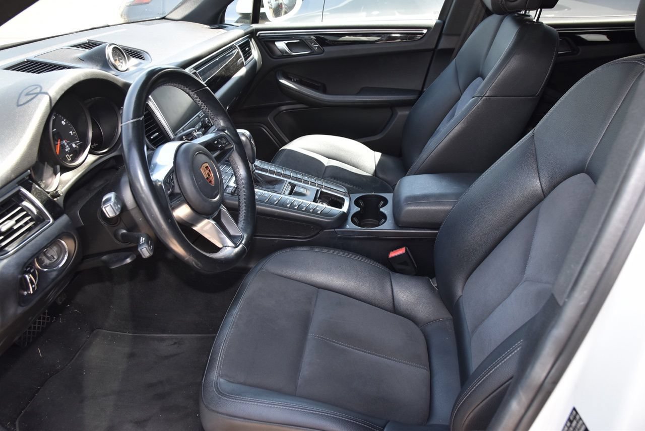 Used 2018 Porsche Macan Sport Edition AWD/4WD image 9