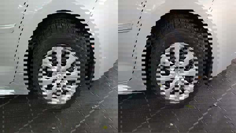 Used 2023 Toyota Corolla LE image 30