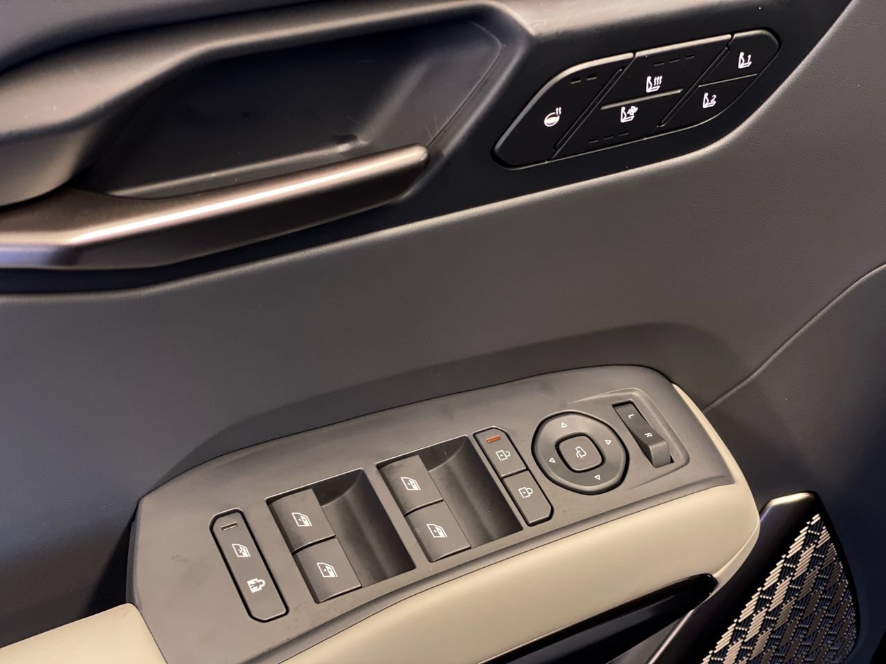 New 2026 Kia EV9 Wind AWD/4WD image 18