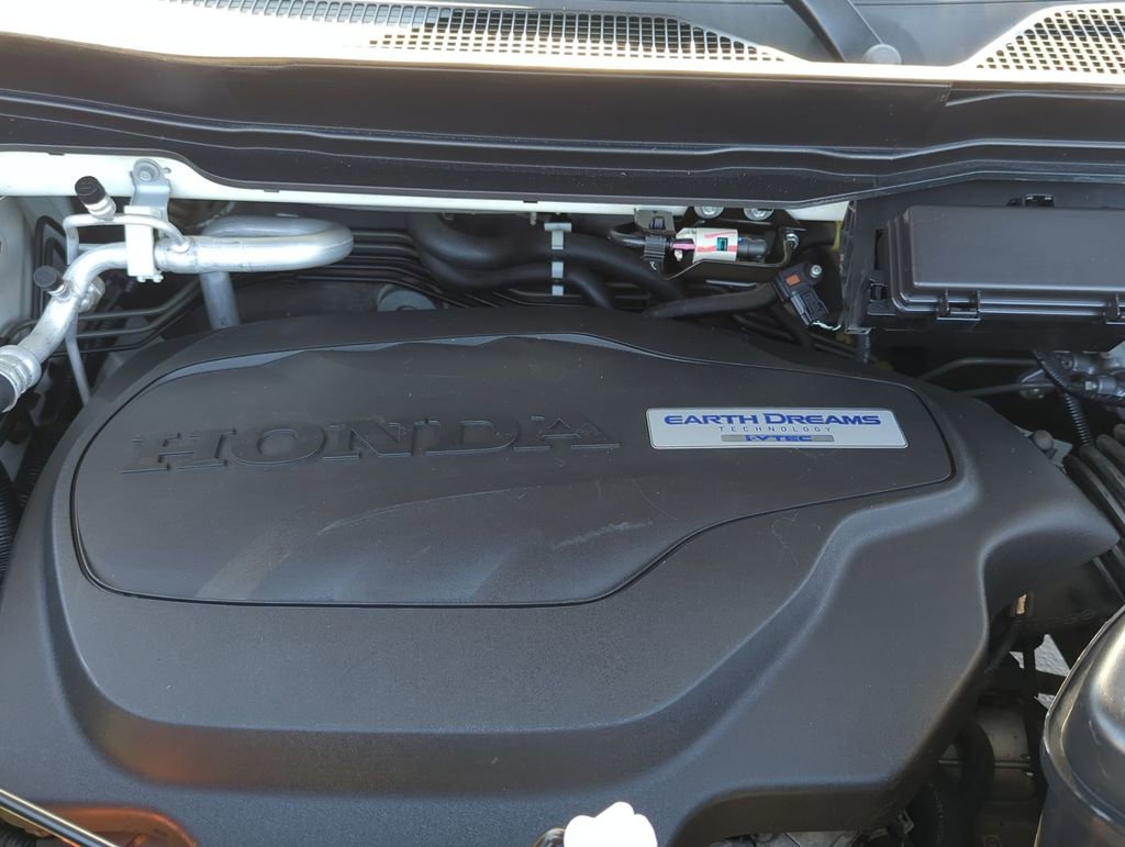 Used 2016 Honda Pilot Touring image 29