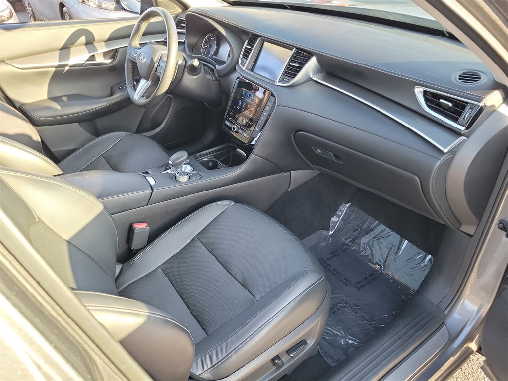 Used 2022 INFINITI QX50 Luxe image 19