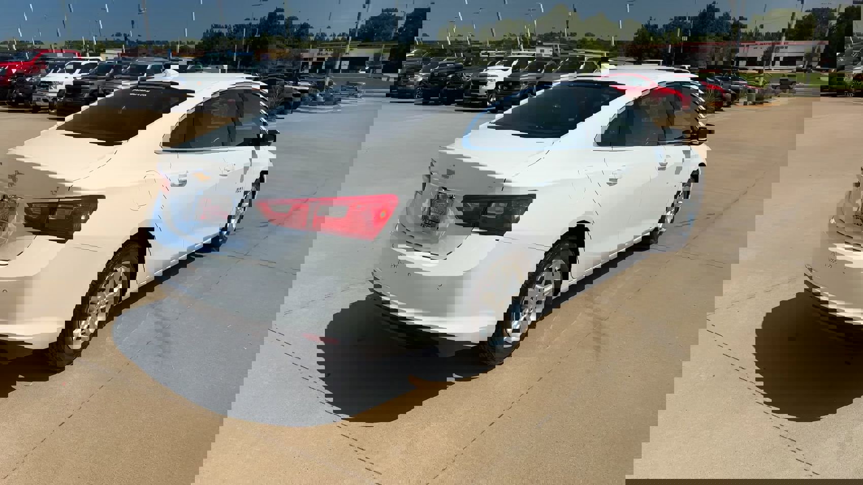 Used 2024 Chevrolet Malibu LT image 9