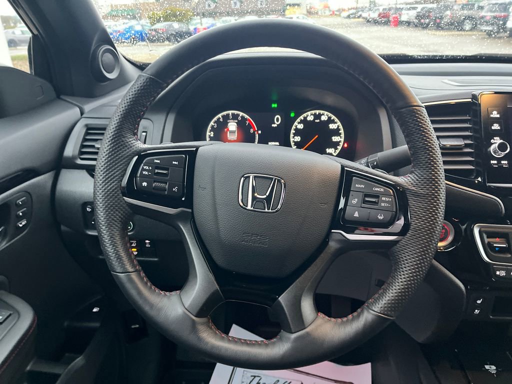 Used 2024 Honda Ridgeline Black Edition image 15