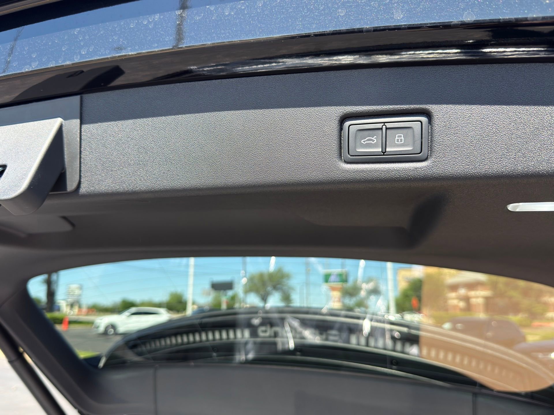 New 2026 Audi SQ5 Premium Plus image 27