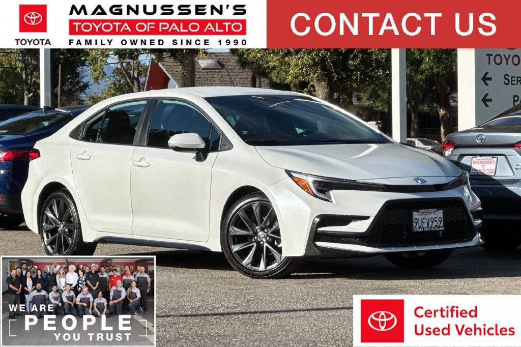 Certified 2025 Toyota Corolla SE w/ Convenience Package