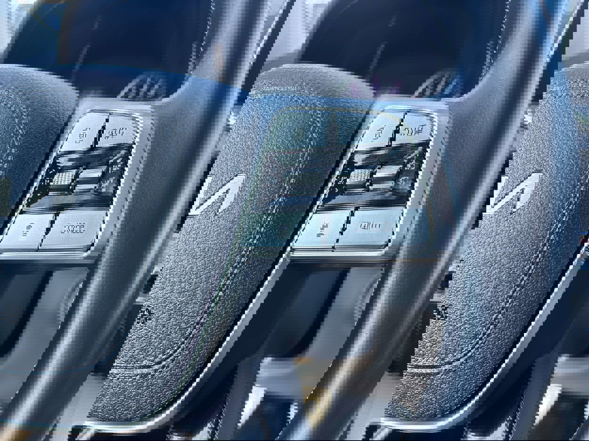 Used 2022 Kia Telluride EX w/ EX Premium Package image 29