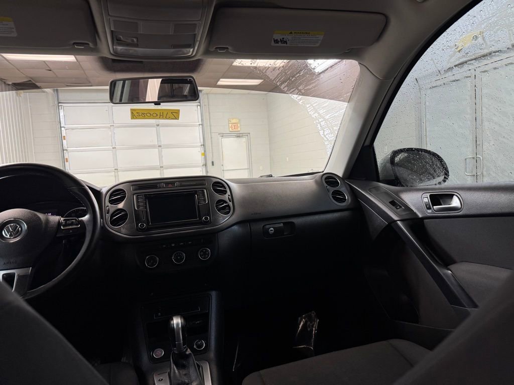 Used 2018 Volkswagen Tiguan Limited AWD/4WD image 23