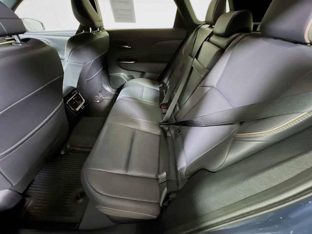 Certified 2025 Toyota Crown Signia image 22