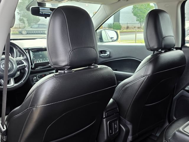 Used 2020 Jeep Compass Latitude FWD image 18