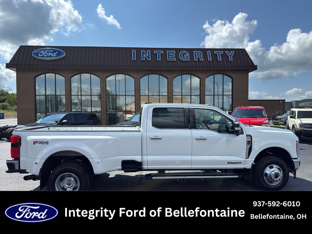New 2026 Ford F350 Lariat w/ Lariat Premium Package