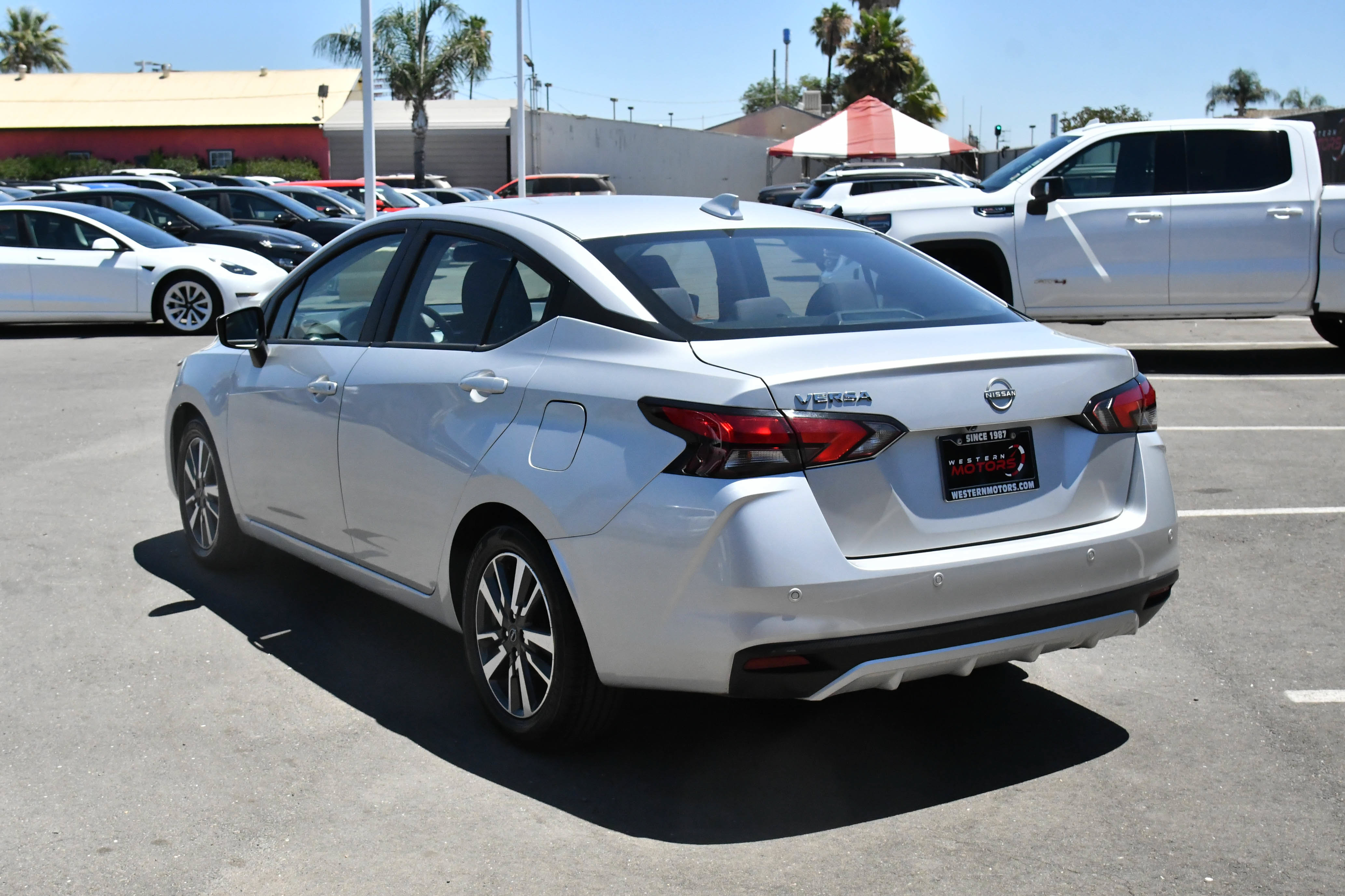 Used 2025 Nissan Versa SV FWD image 6