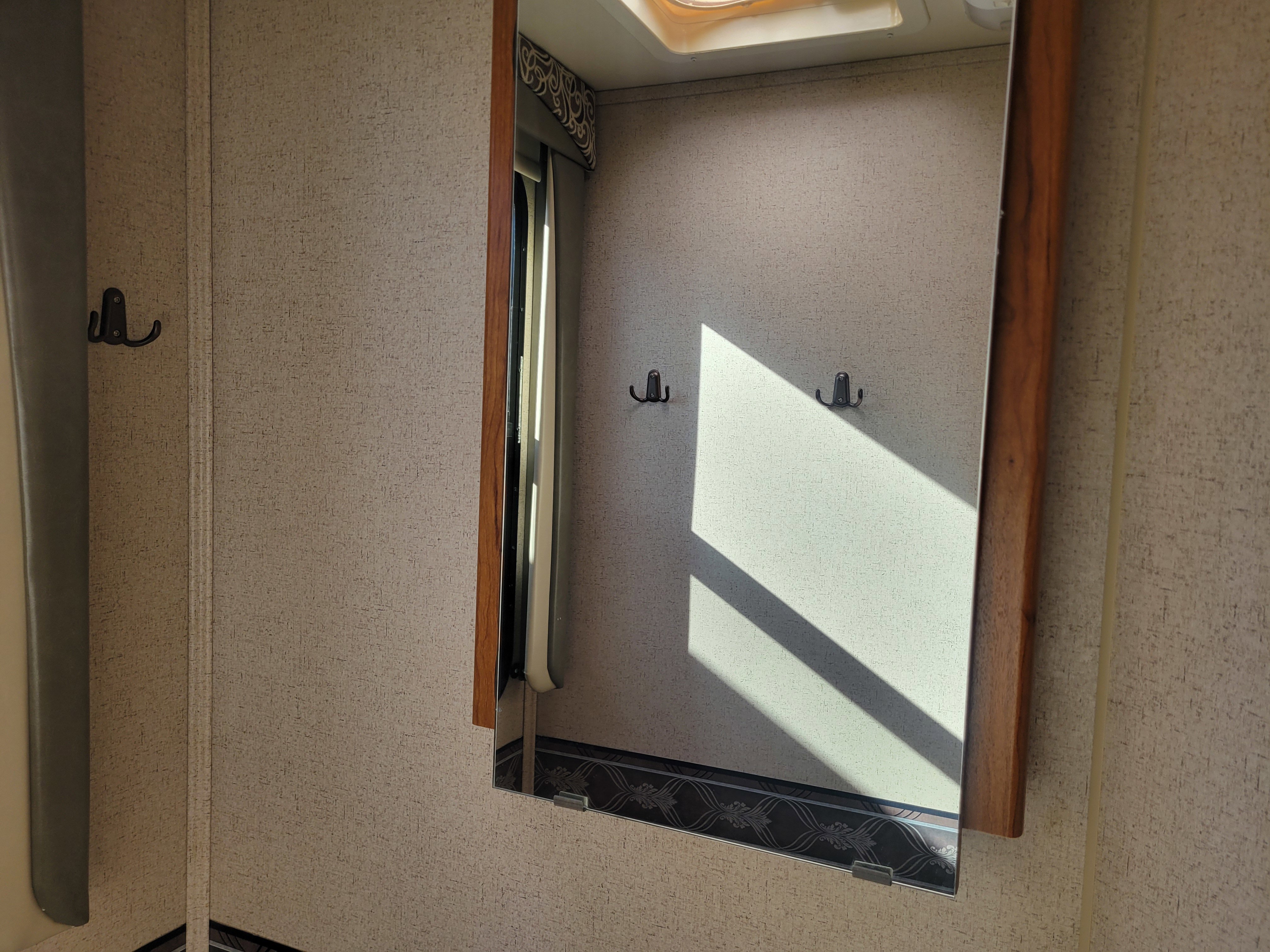 Used 2016 Ford E-450 and Econoline 450 Super Duty w/ Motorhome Prep Package RWD image 23