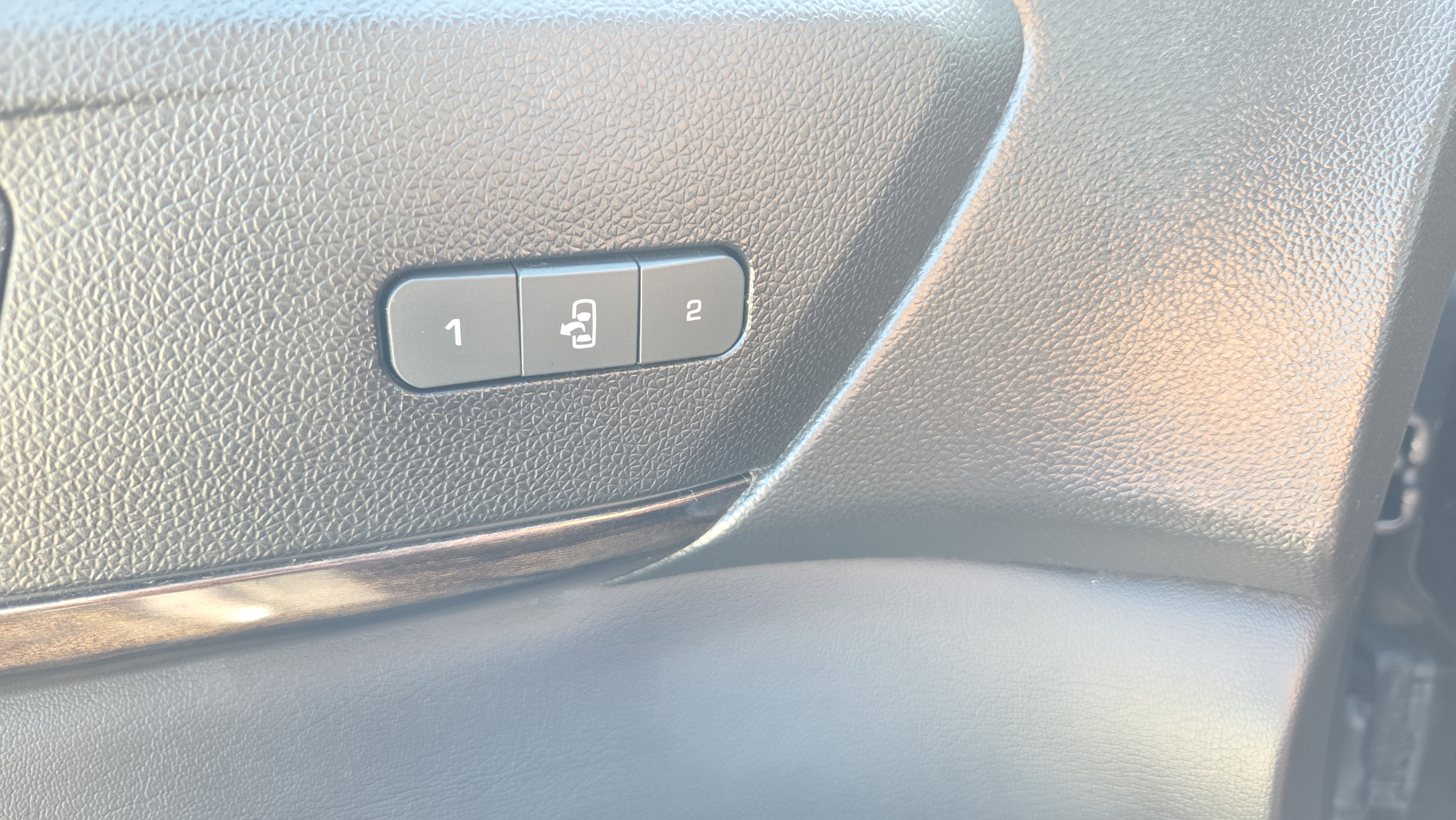 Used 2015 GMC Acadia Denali AWD/4WD image 29