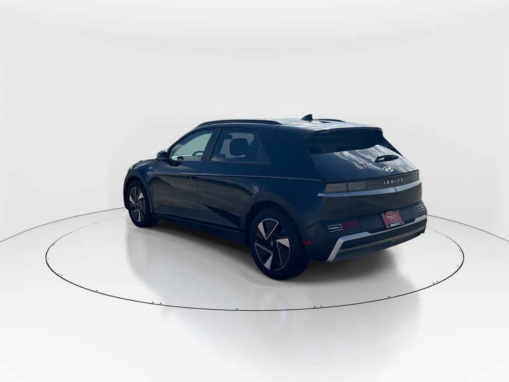 Used 2025 Hyundai Ioniq 5 SEL image 6