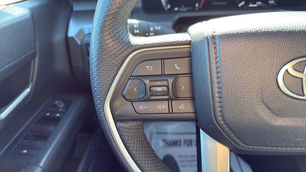 Used 2024 Toyota Tacoma TRD Sport AWD/4WD image 25