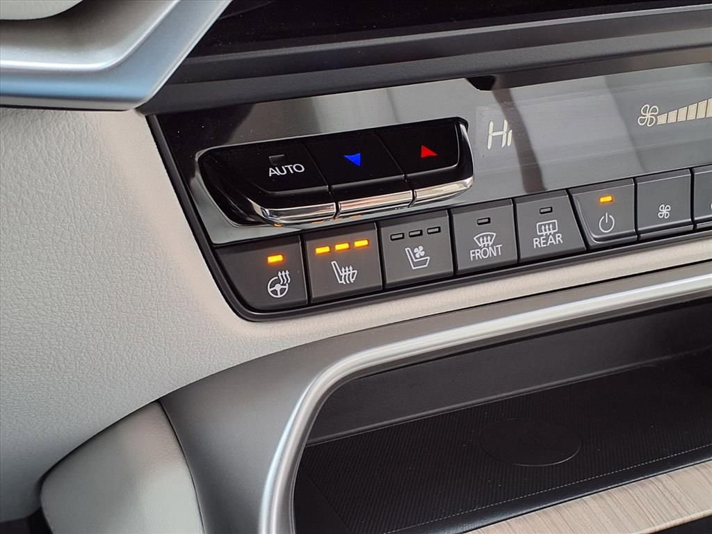 Used 2025 MAZDA CX-90 3.3 Turbo S w/ Premium Package image 8