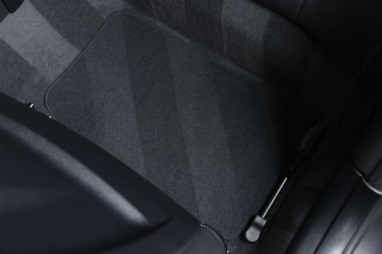 Used 2011 BMW M3 Coupe RWD image 84