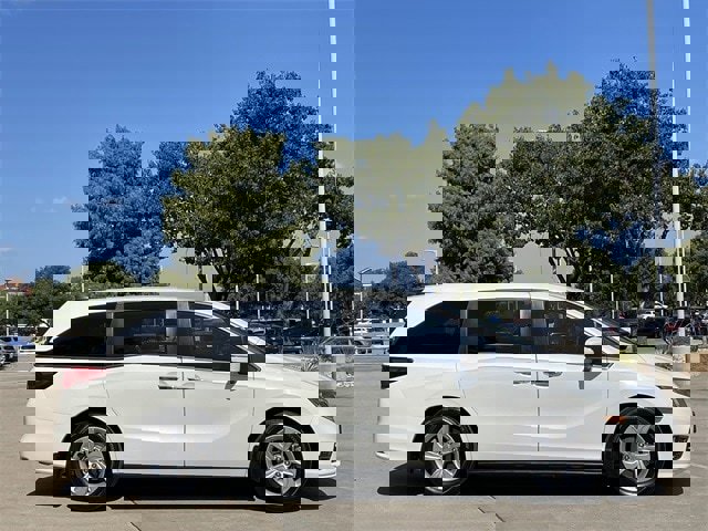 Certified 2019 Honda Odyssey EX image 3