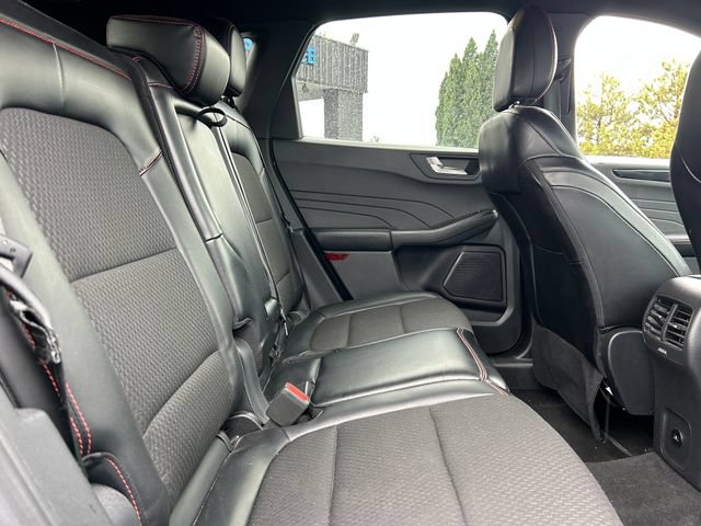 Used 2024 Ford Escape ST-Line AWD/4WD image 32