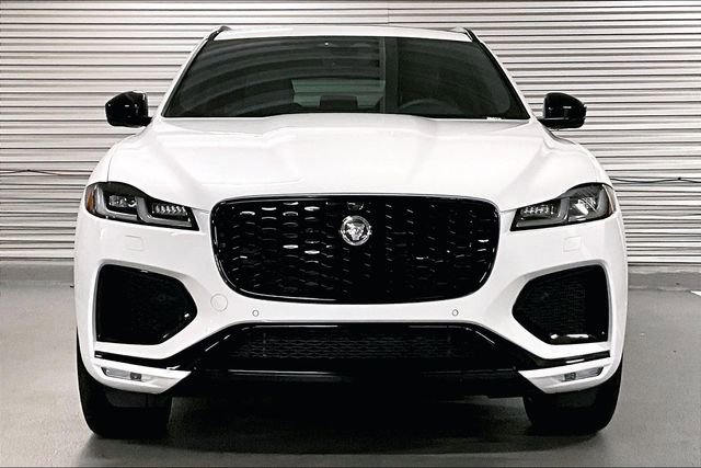 New 2026 Jaguar F-PACE R-Dynamic S image 2