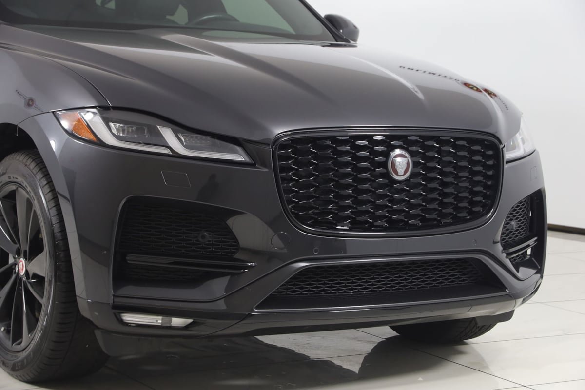 Used 2023 Jaguar F-PACE S AWD/4WD image 35