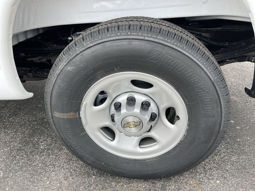 New 2026 Chevrolet Express 2500 w/ Driver Convenience Package image 5