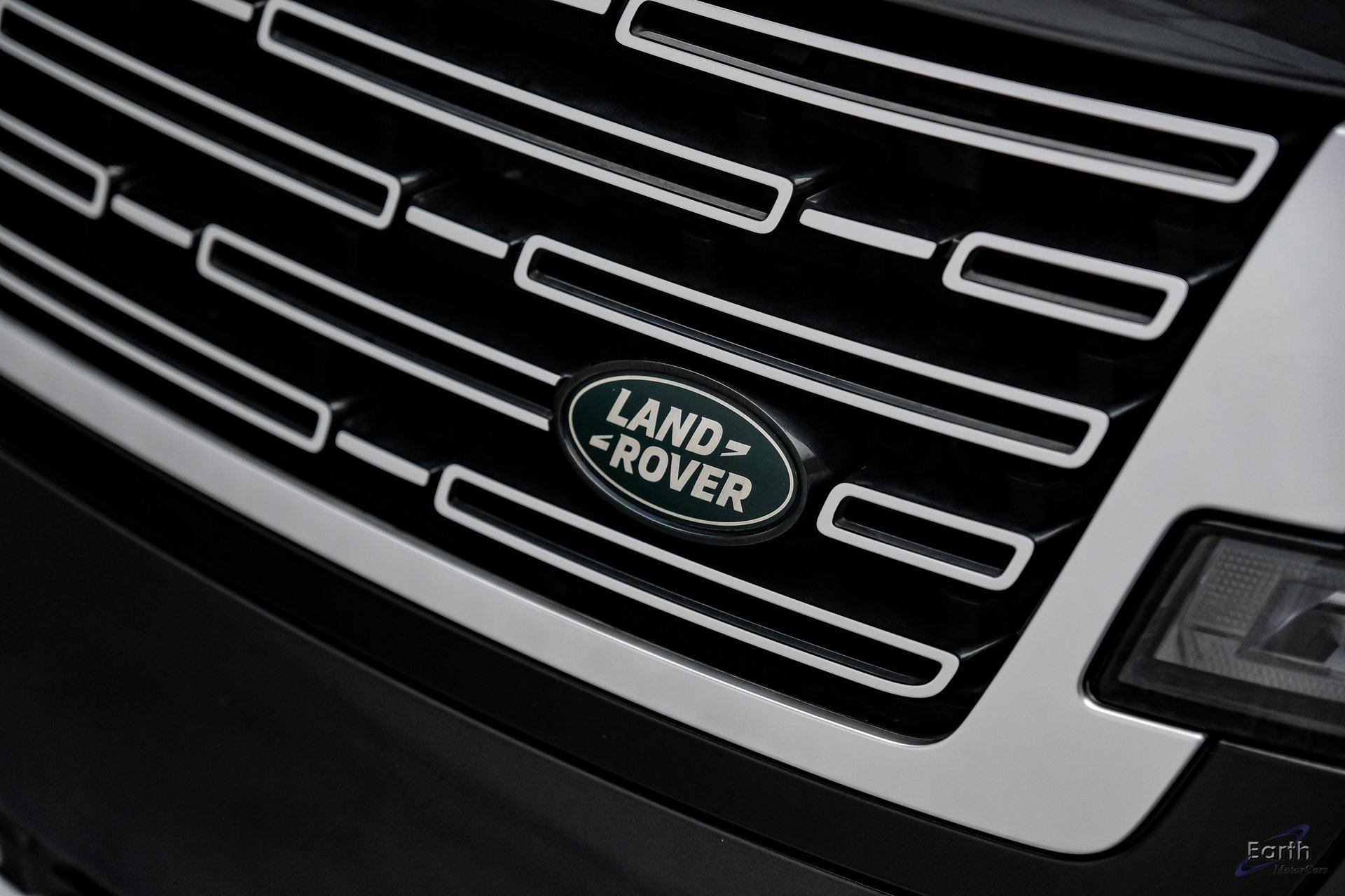 Used 2023 Land Rover Range Rover Autobiography image 28