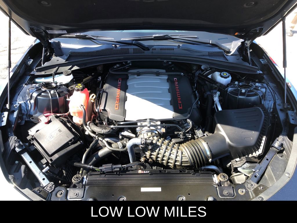 Used 2019 Chevrolet Camaro SS RWD image 4