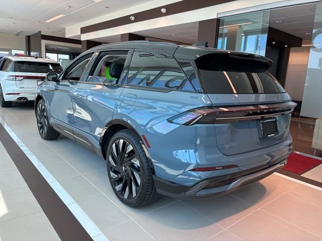 Used 2026 Lincoln Nautilus Reserve AWD/4WD image 4