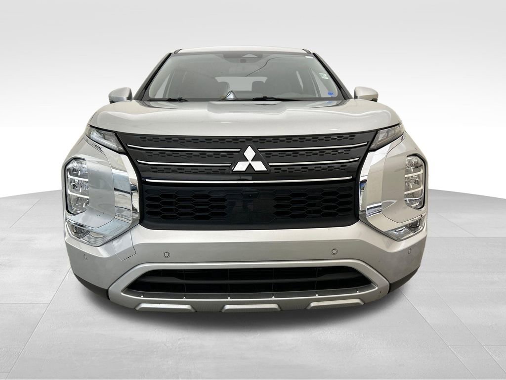 Used 2024 Mitsubishi Outlander SE FWD image 8
