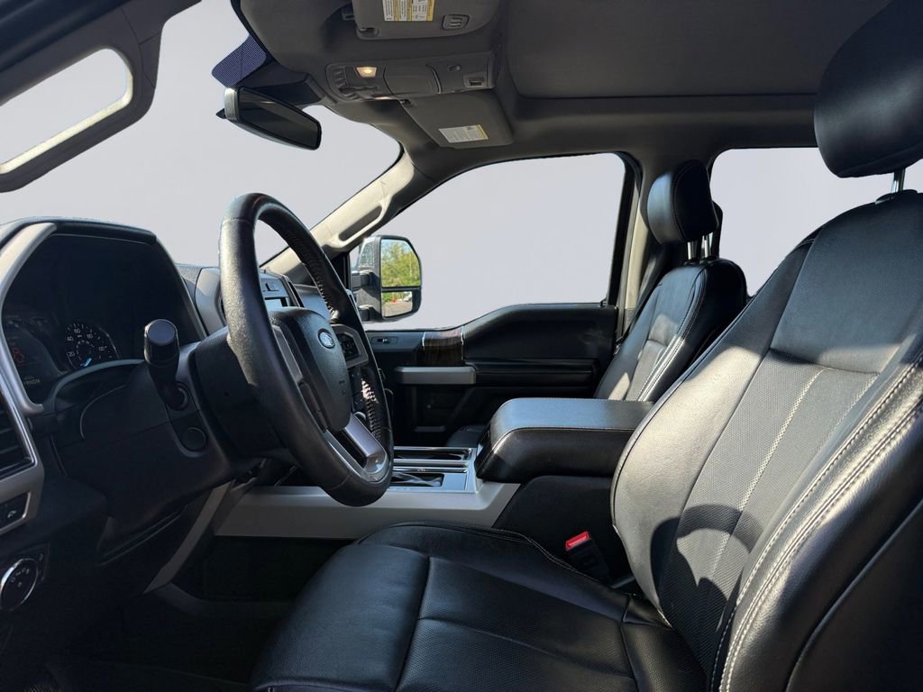 Used 2019 Ford F150 Lariat w/ Equipment Group 502A Luxury AWD/4WD image 11