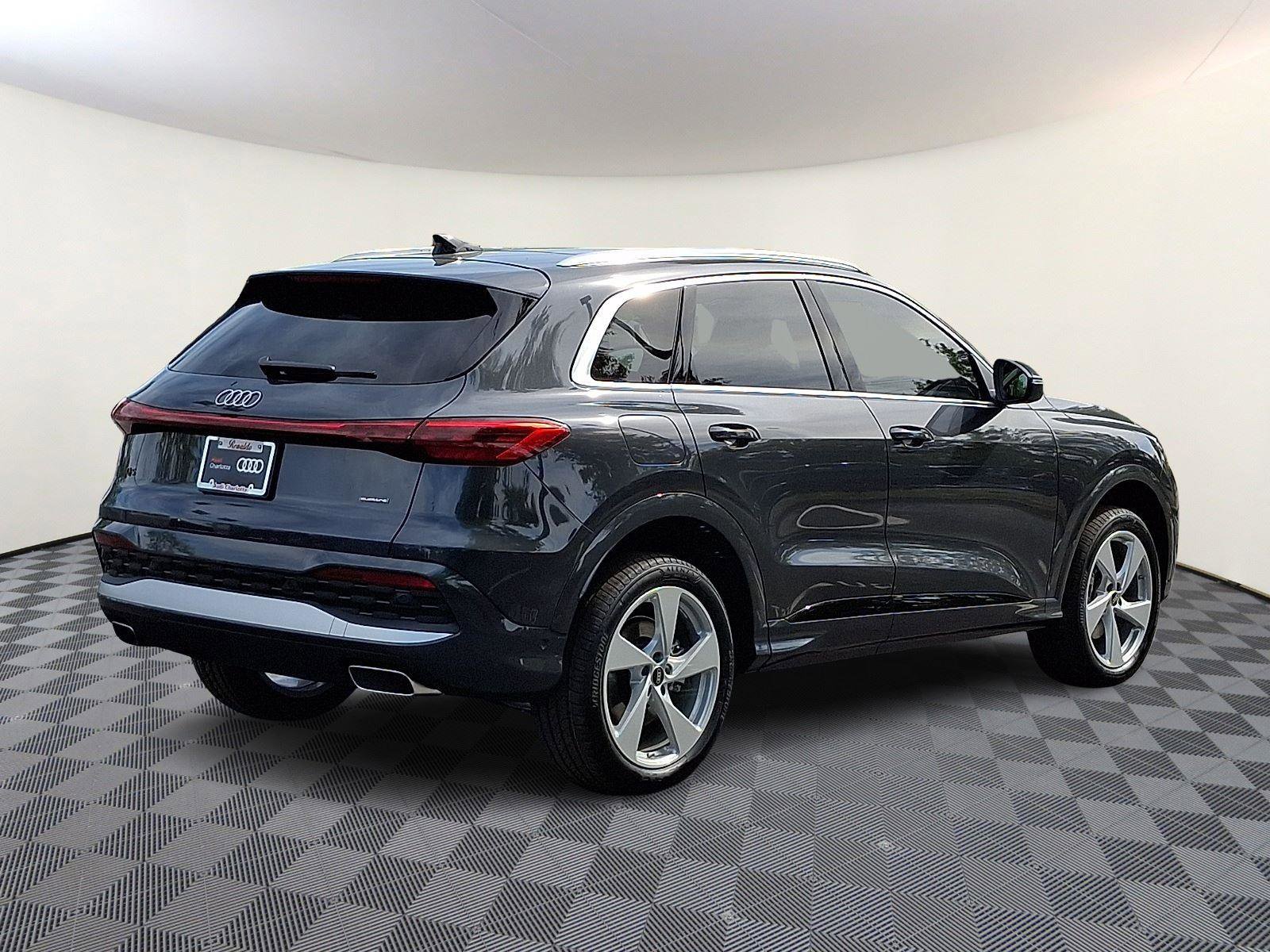 New 2026 Audi Q5 Premium Plus AWD/4WD image 6