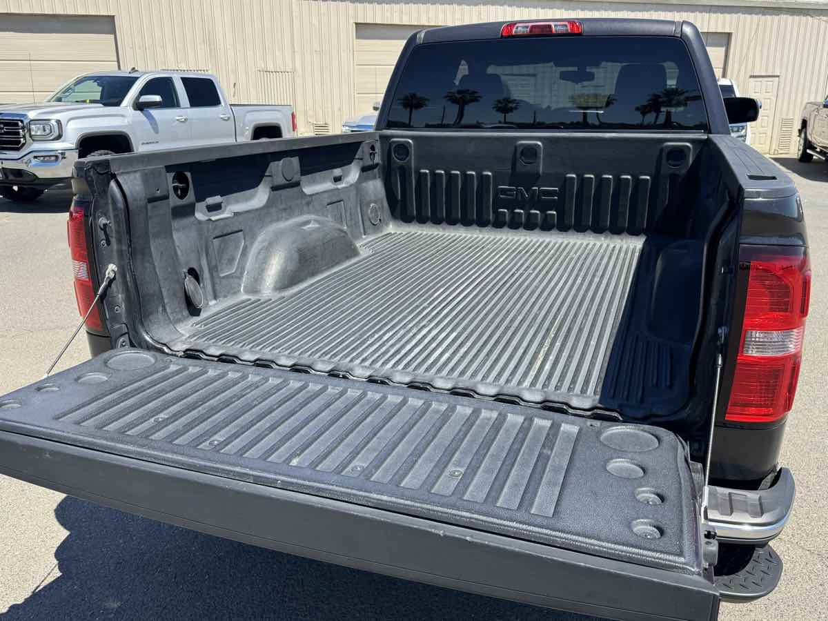 Used 2016 GMC Sierra 1500 SLE w/ SLE Value Package AWD/4WD image 10