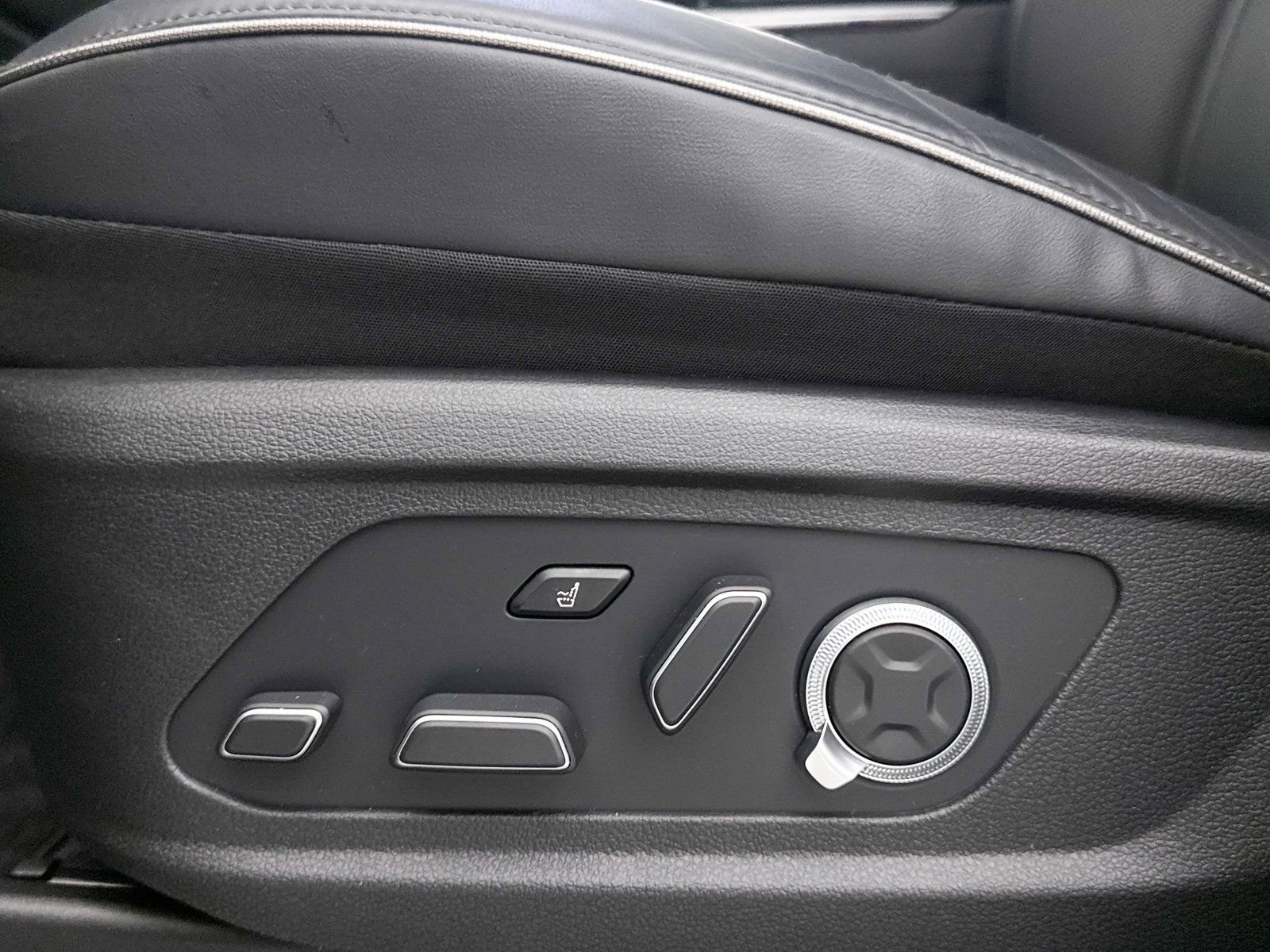 Used 2025 Hyundai Palisade Calligraphy image 31