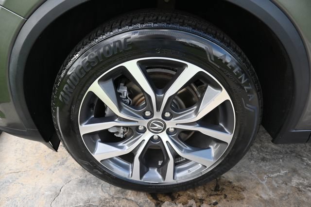 Used 2023 Acura MDX w/ Technology Package AWD/4WD image 10
