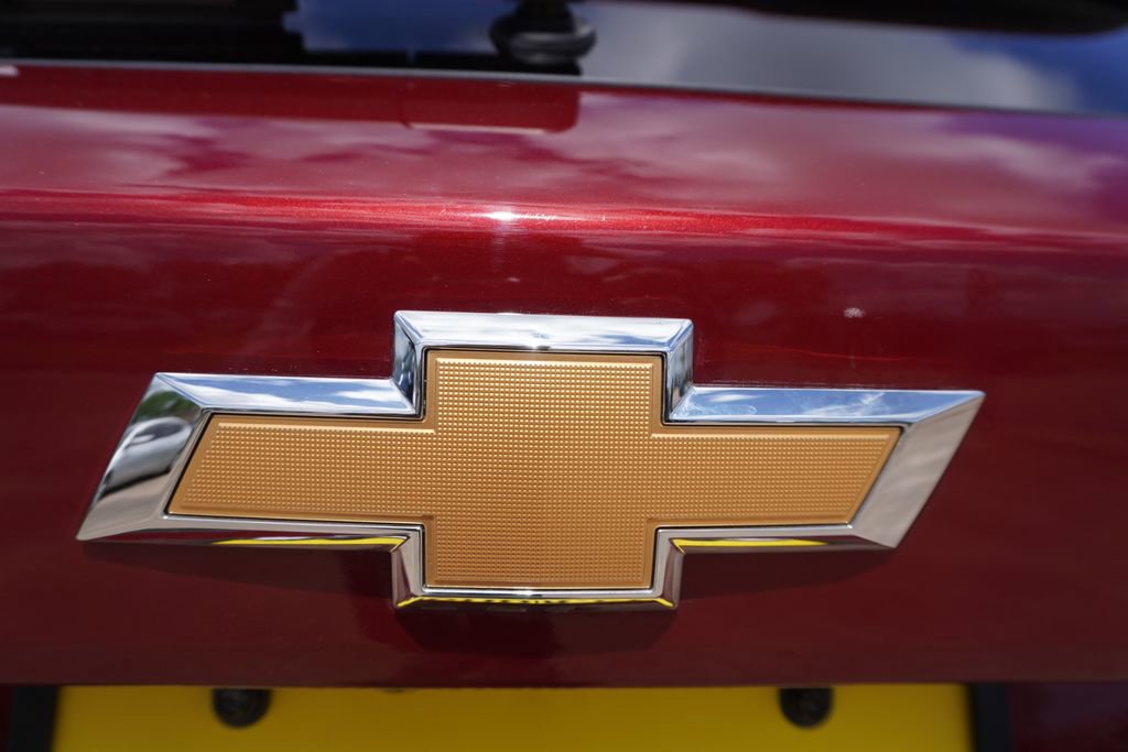 Used 2025 Chevrolet Trax LS w/ LS Convenience Package FWD image 30