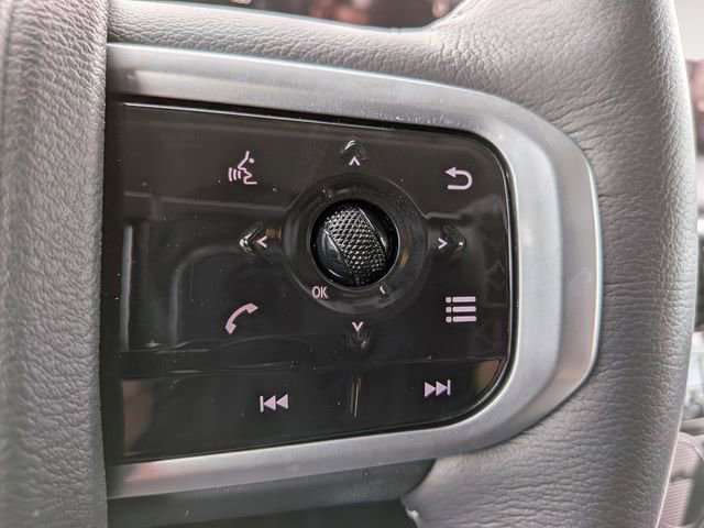 New 2025 Nissan Armada SV image 14