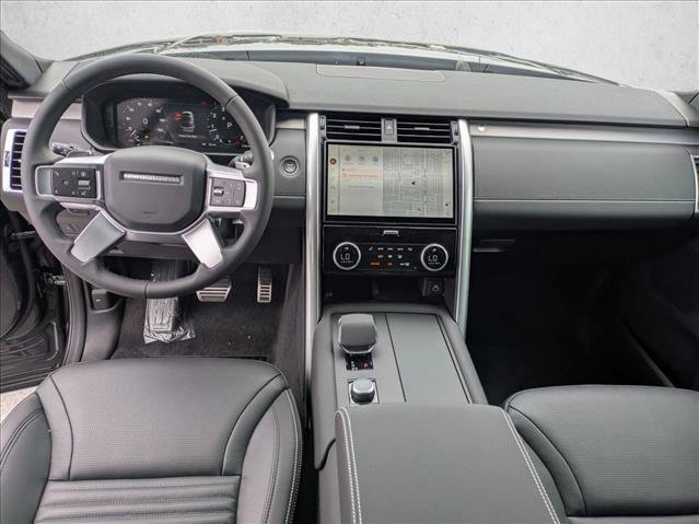 New 2025 Land Rover Discovery Dynamic SE AWD/4WD image 15