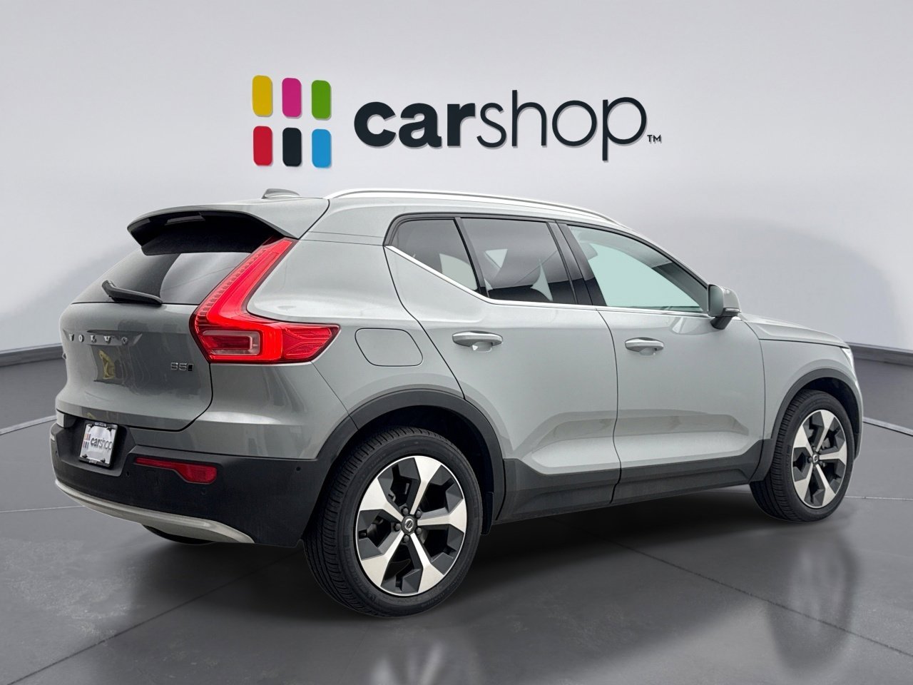 Used 2025 Volvo XC40 B5 Plus AWD/4WD image 5