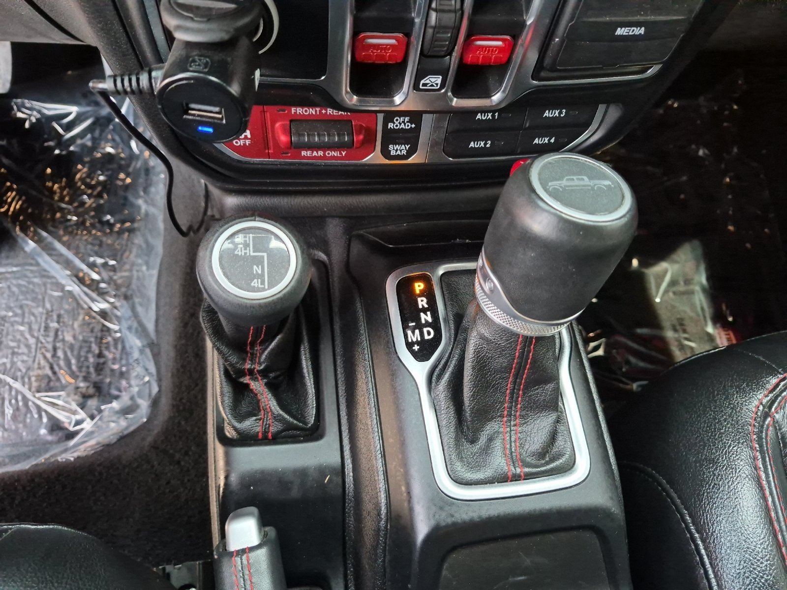 Used 2020 Jeep Gladiator Rubicon AWD/4WD image 19