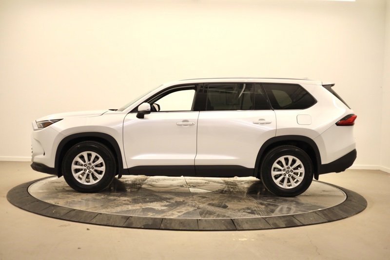 Certified 2024 Toyota Grand Highlander XLE image 6