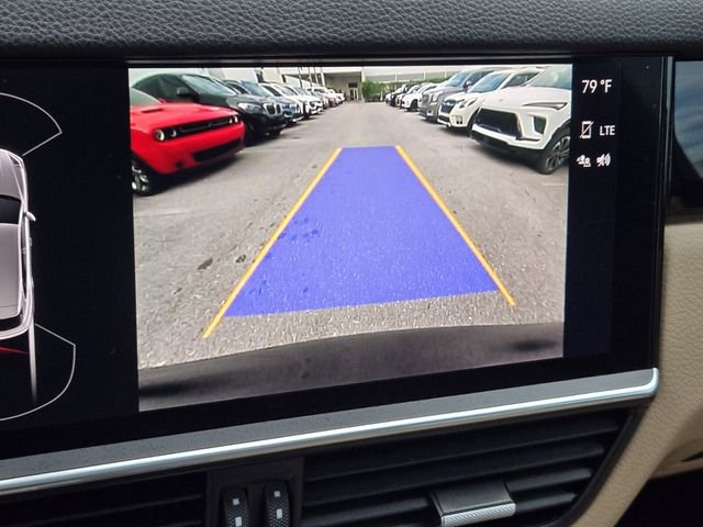 Used 2022 Porsche Cayenne image 18