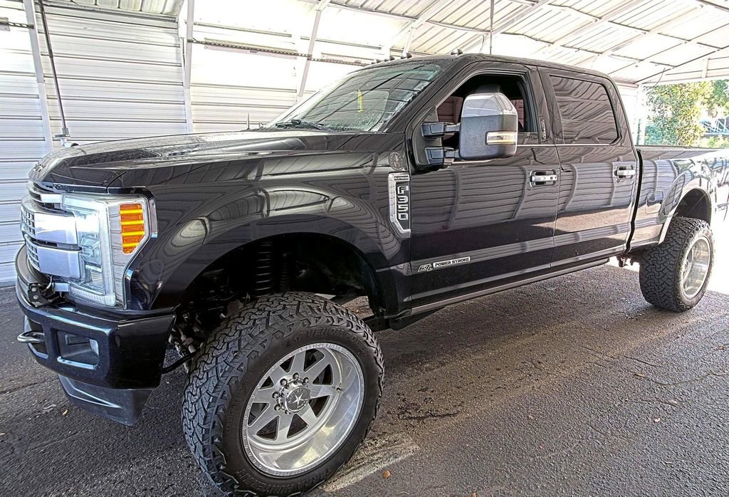 Used 2017 Ford F350 Platinum w/ Platinum Ultimate Package AWD/4WD image 3