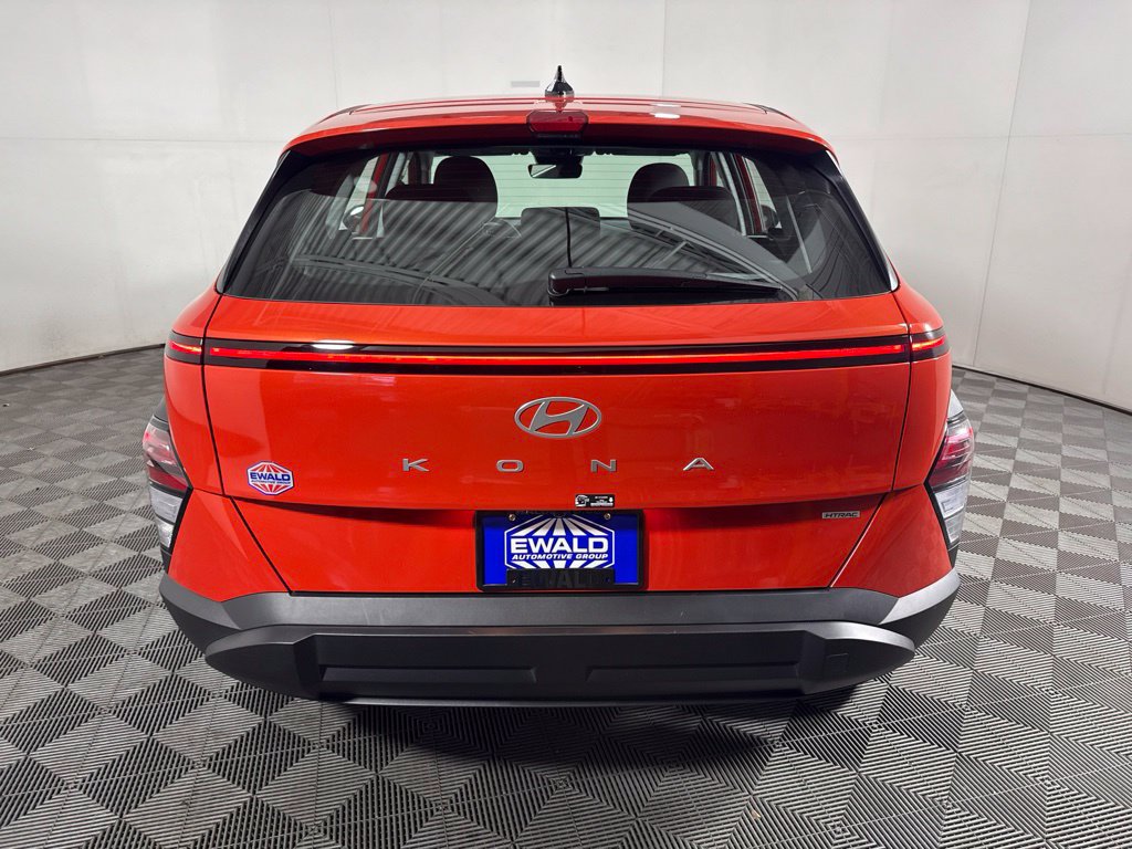 Used 2026 Hyundai Kona SE AWD/4WD image 7
