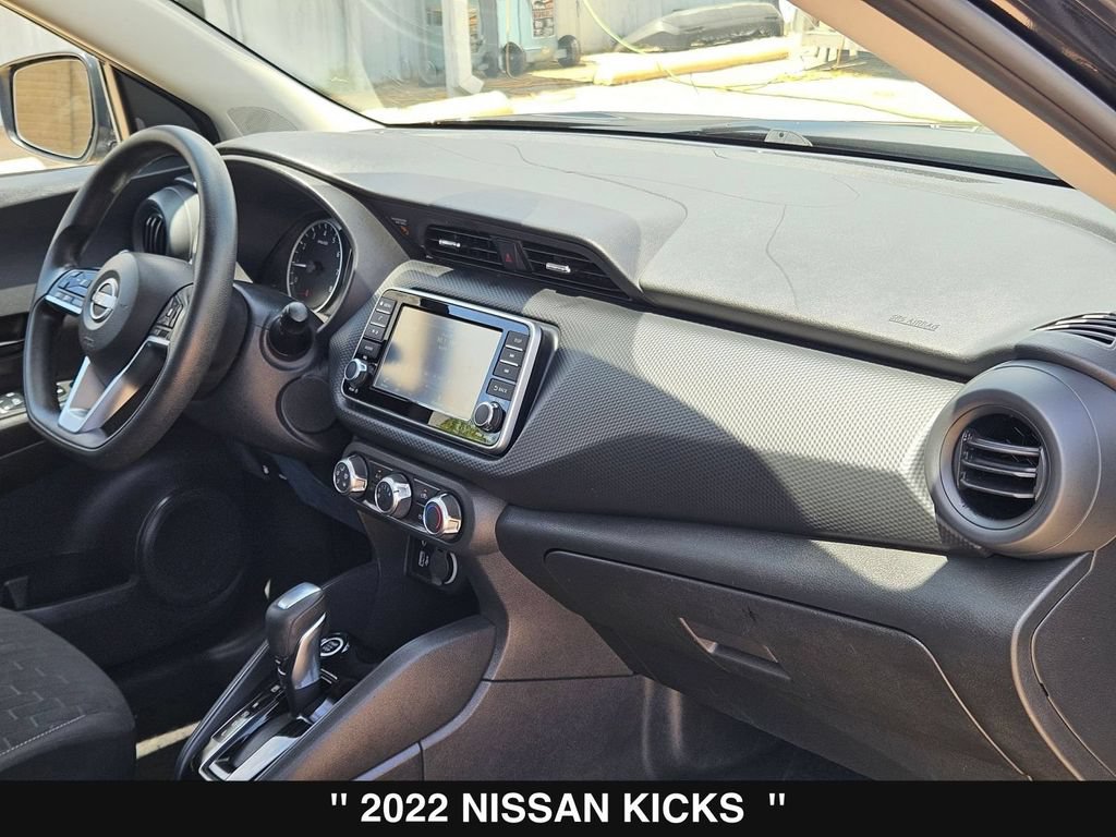 Used 2022 Nissan Kicks S FWD image 28