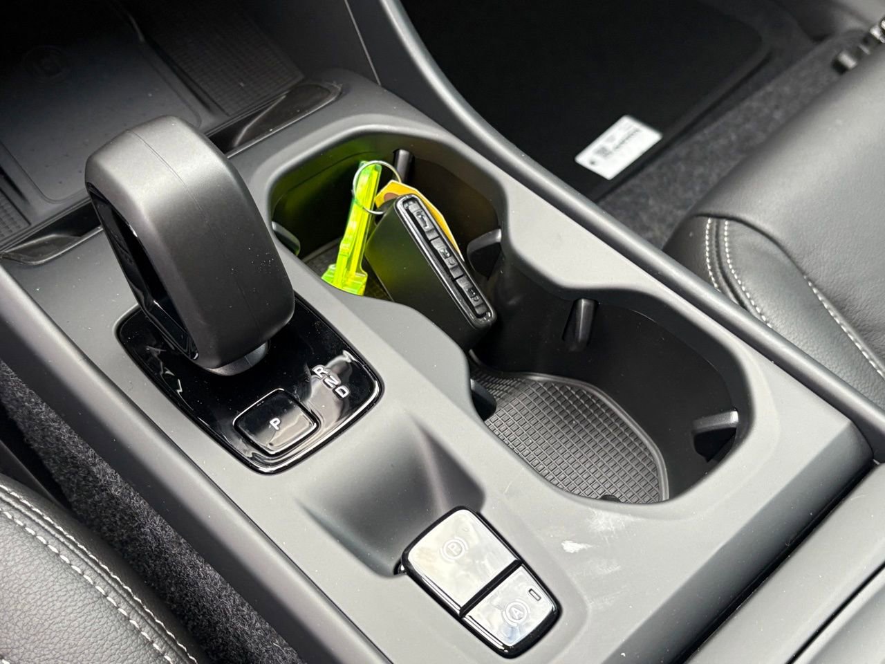 New 2026 Volvo XC40 B5 Core w/ Climate Package image 14